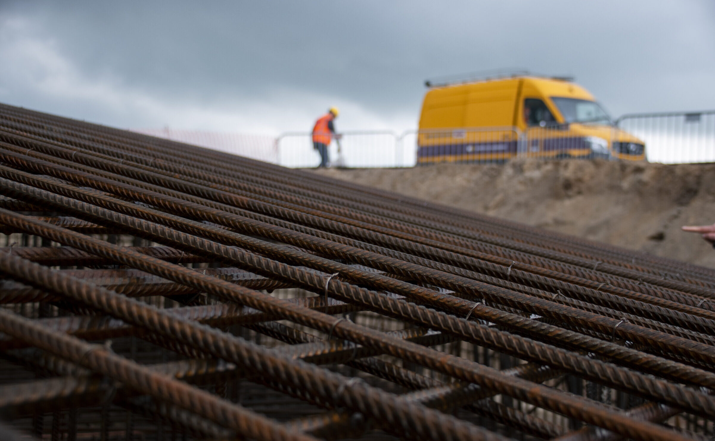 Medewerker H4A Windenergie aan het werk