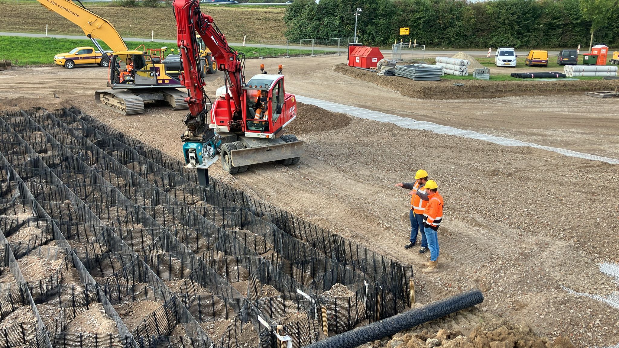 H4A Windenergie maakt een fundering voor een windmolen bij Windpark Burgerwindpark A2 Lage Rooijen